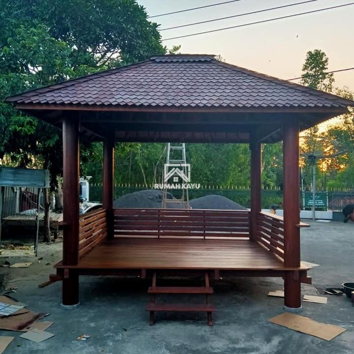 Buat Taman Anda Lebih Indah dengan Gazebo Kayu Glugu atau Kayu Kelapa (1)