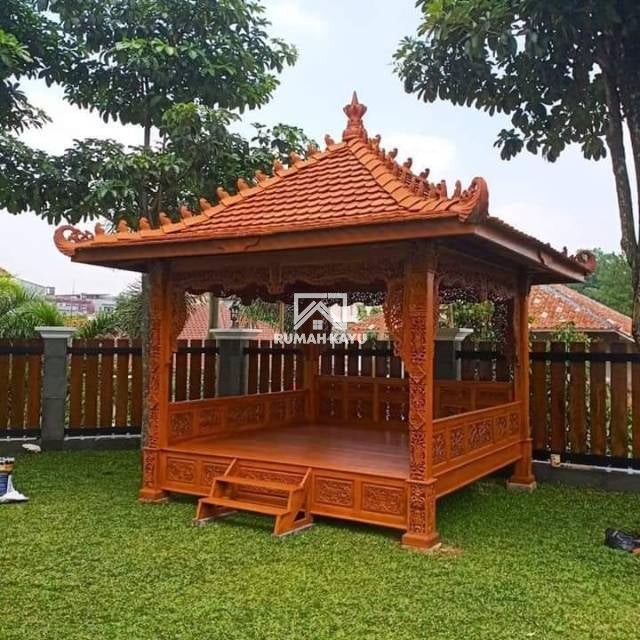 Mewah dan Elegan Gazebo Kayu Jati dengan Ukiran Artistik untuk Taman Anda